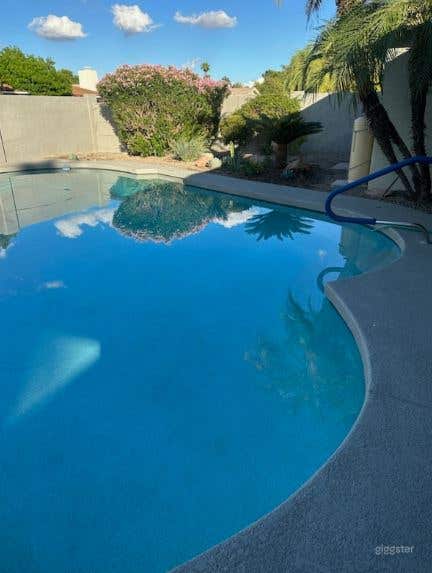 Georgous Big Patio With Pool Photo 4