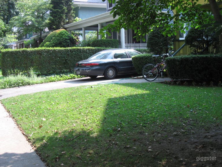  Shoot friendly Ditmas Park / Midwood BK house 