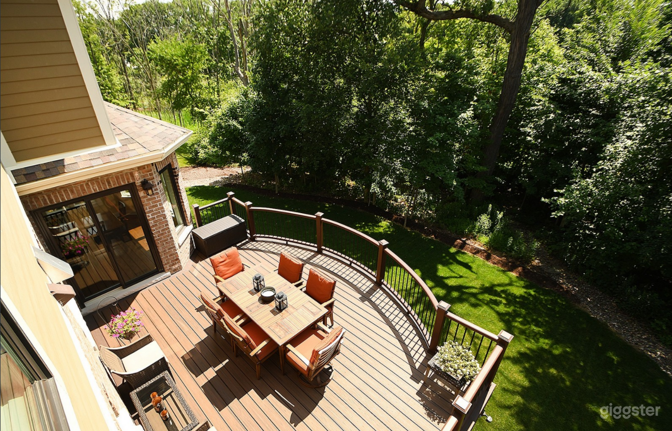 Deck overlooking wooded area