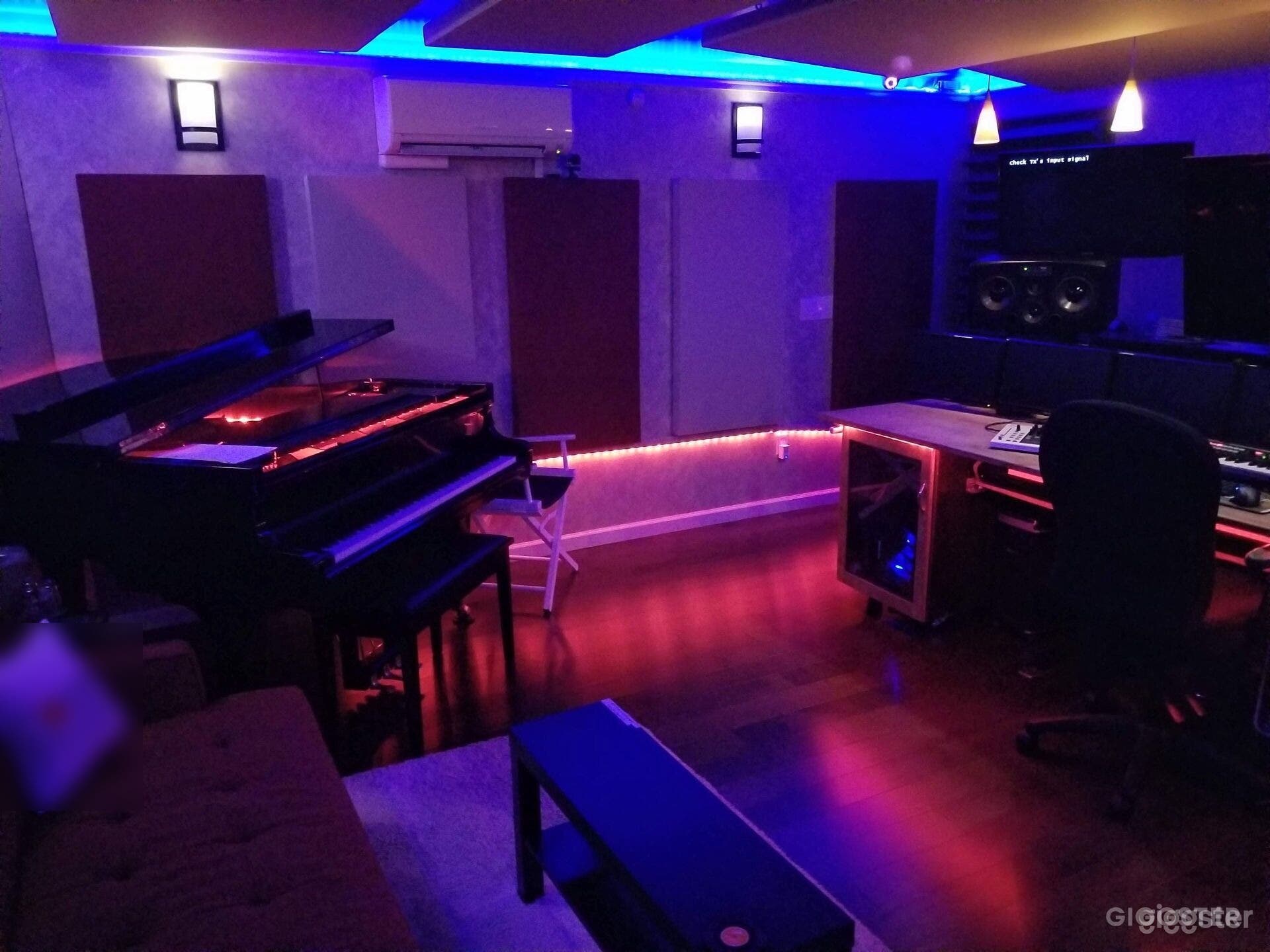 Stunning Recording Studio Photo 2