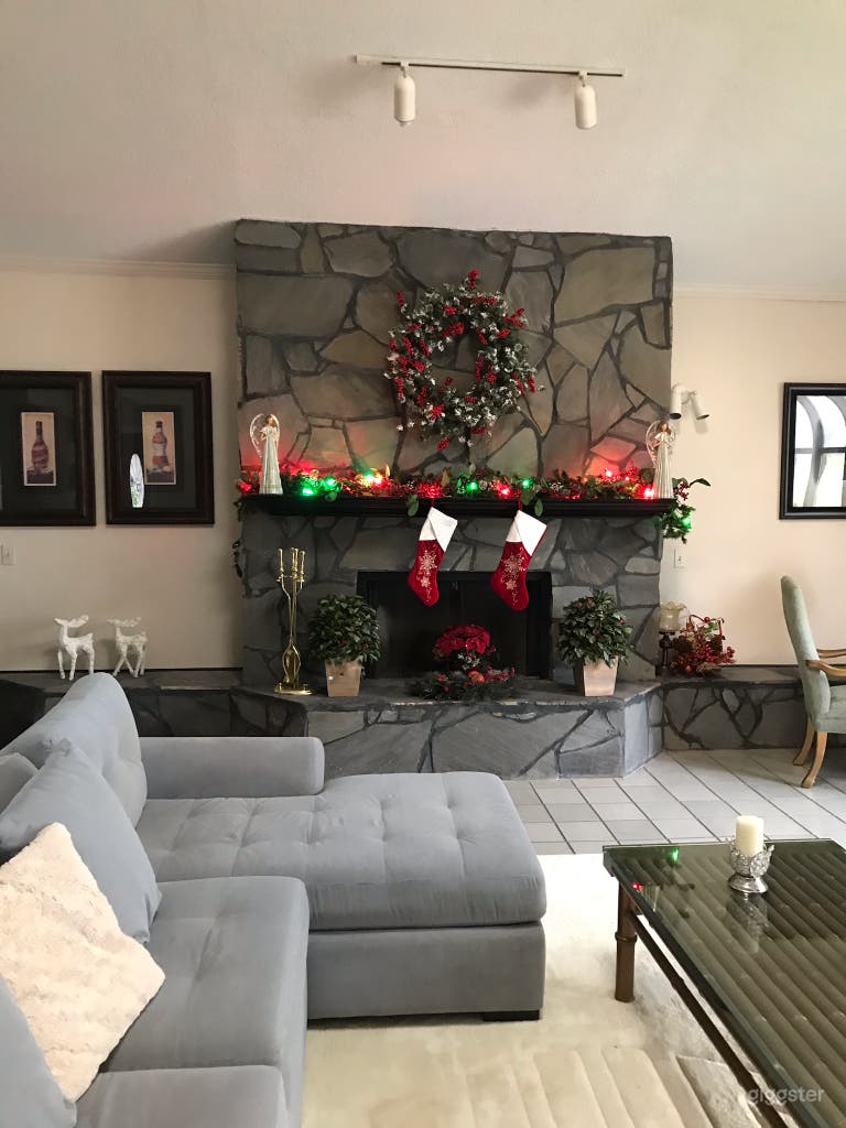  Beautiful Home with Patio and Pool in Corpus Christi 