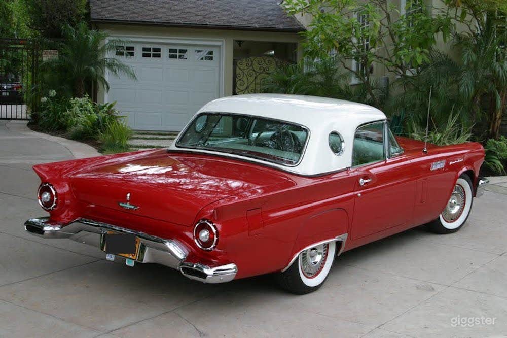 #76,035 1957 Classic Thunderbird Photo 3