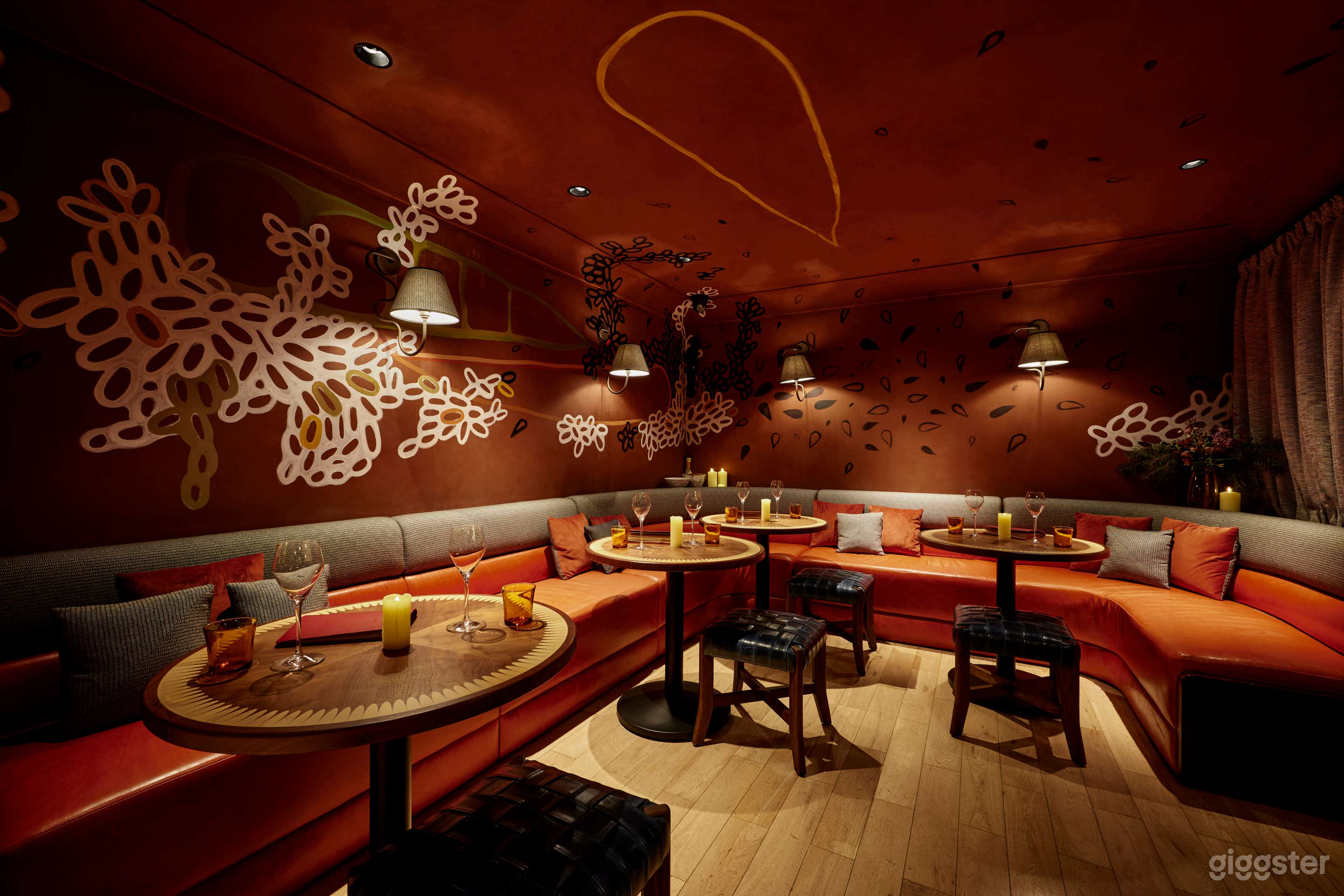 The Clandesti - A speak easy bar with a Spanish flair Photo 2