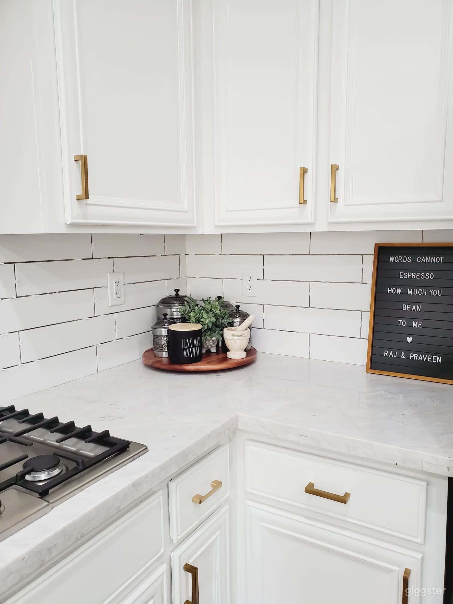 Remodeled suburban home  Photo 2