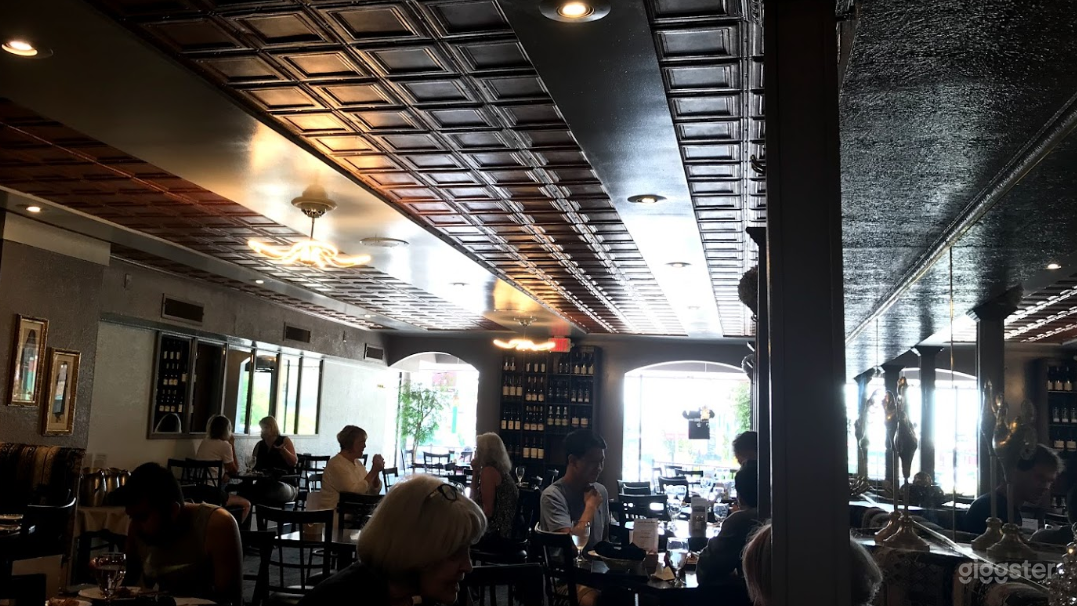 Rustic Dining Space for Parties in Bloomington Photo 4