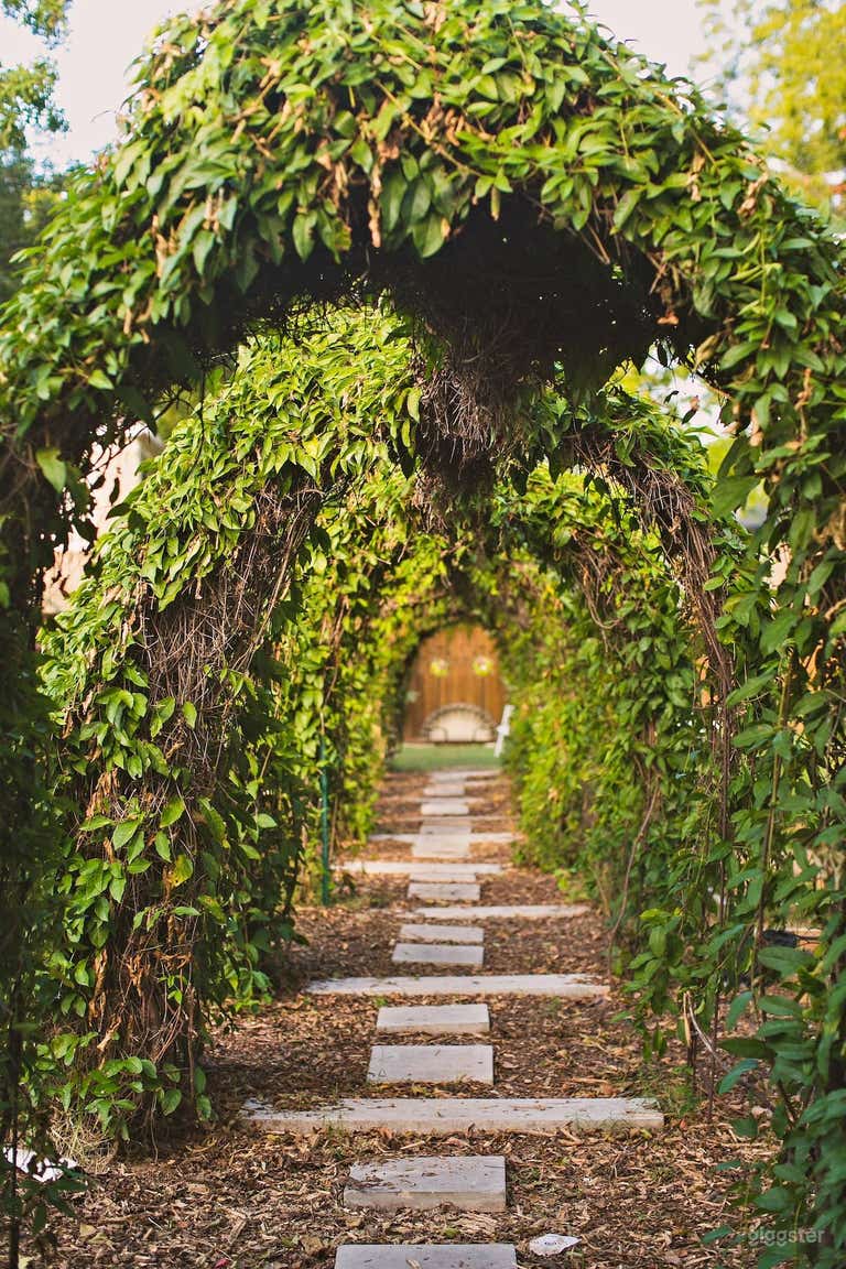  Unique Cafe Close to Downtown Dallas  - A Paradise 