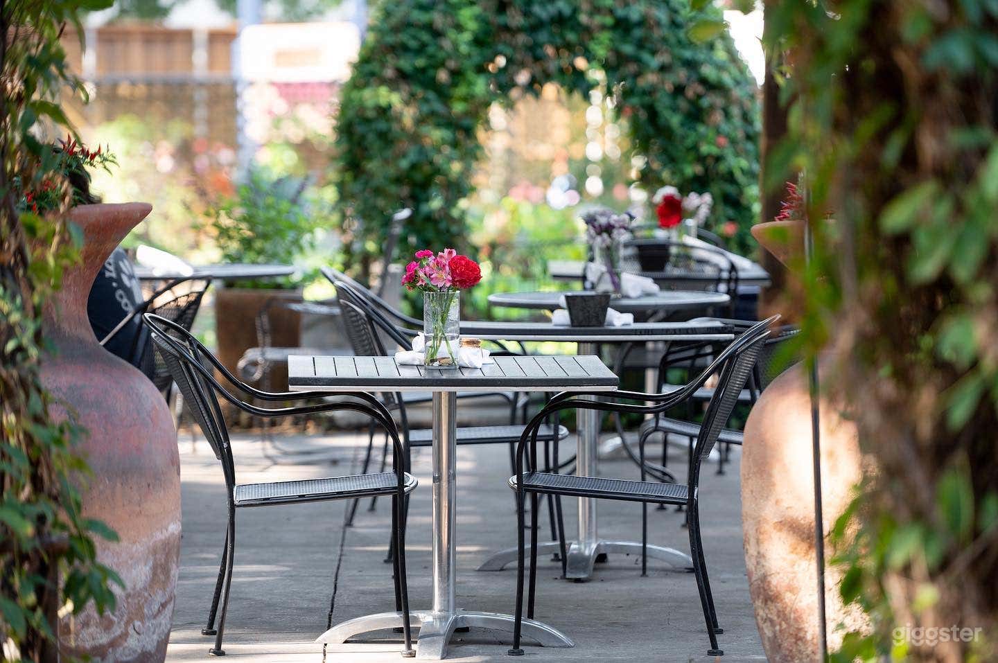 Unique Cafe Close to Downtown Dallas  - A Paradise Photo 2