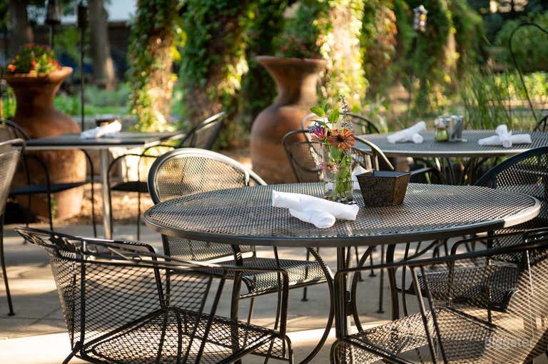  Unique Cafe Close to Downtown Dallas  - A Paradise 