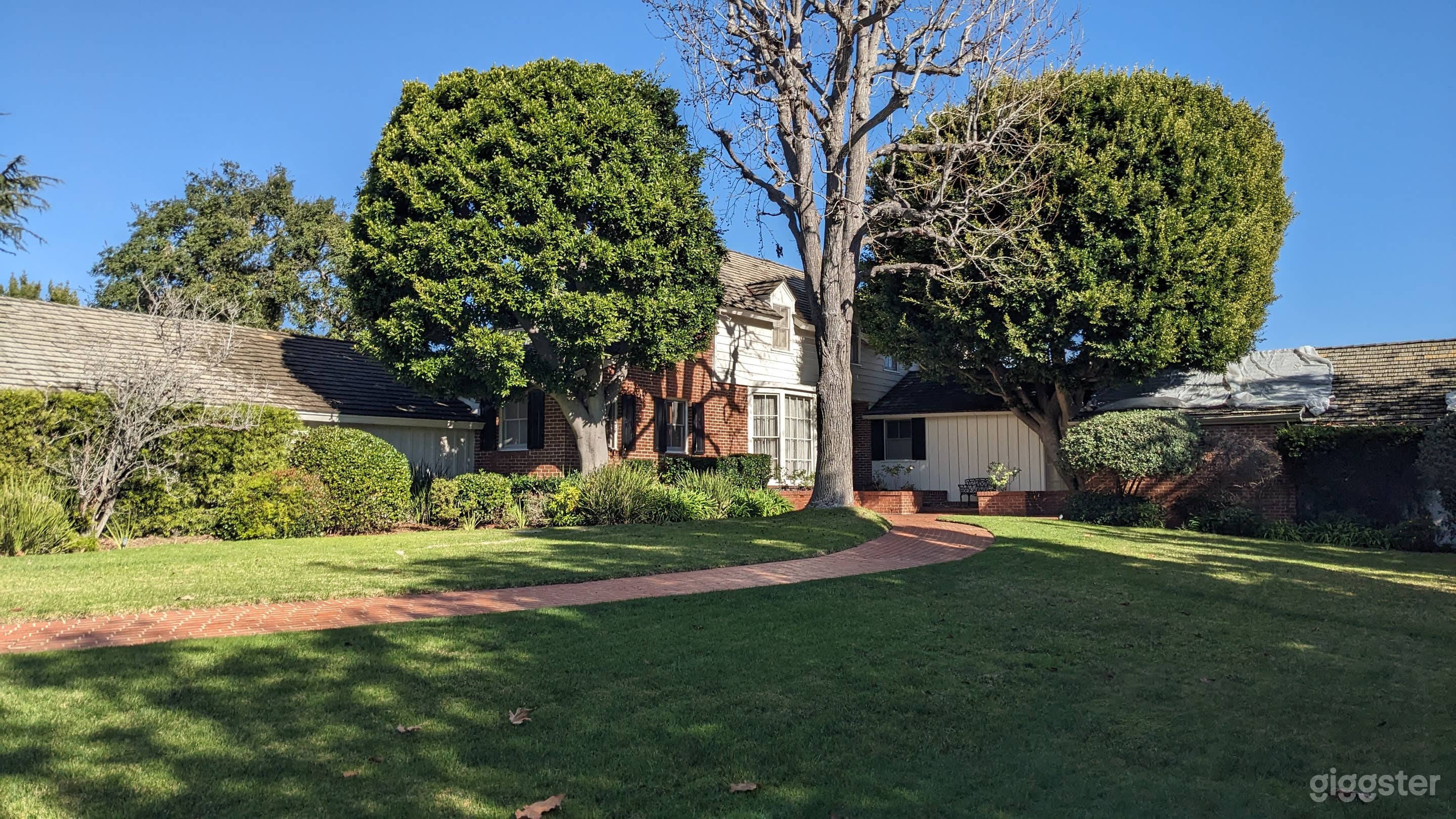 Classic Americana Riviera Estate View Home Photo 3