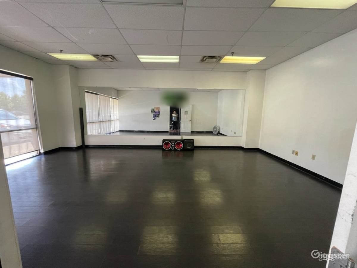 Dance Studio 2 for 20 People Photo 2