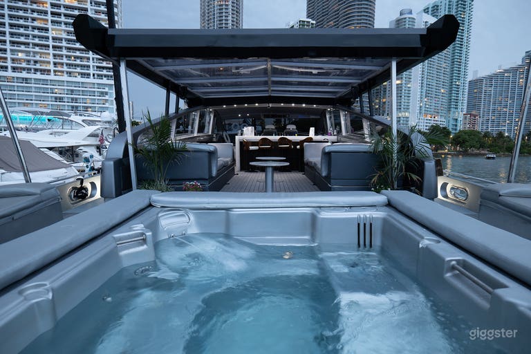  The Leopard 92' as Your Private Floating Venue 