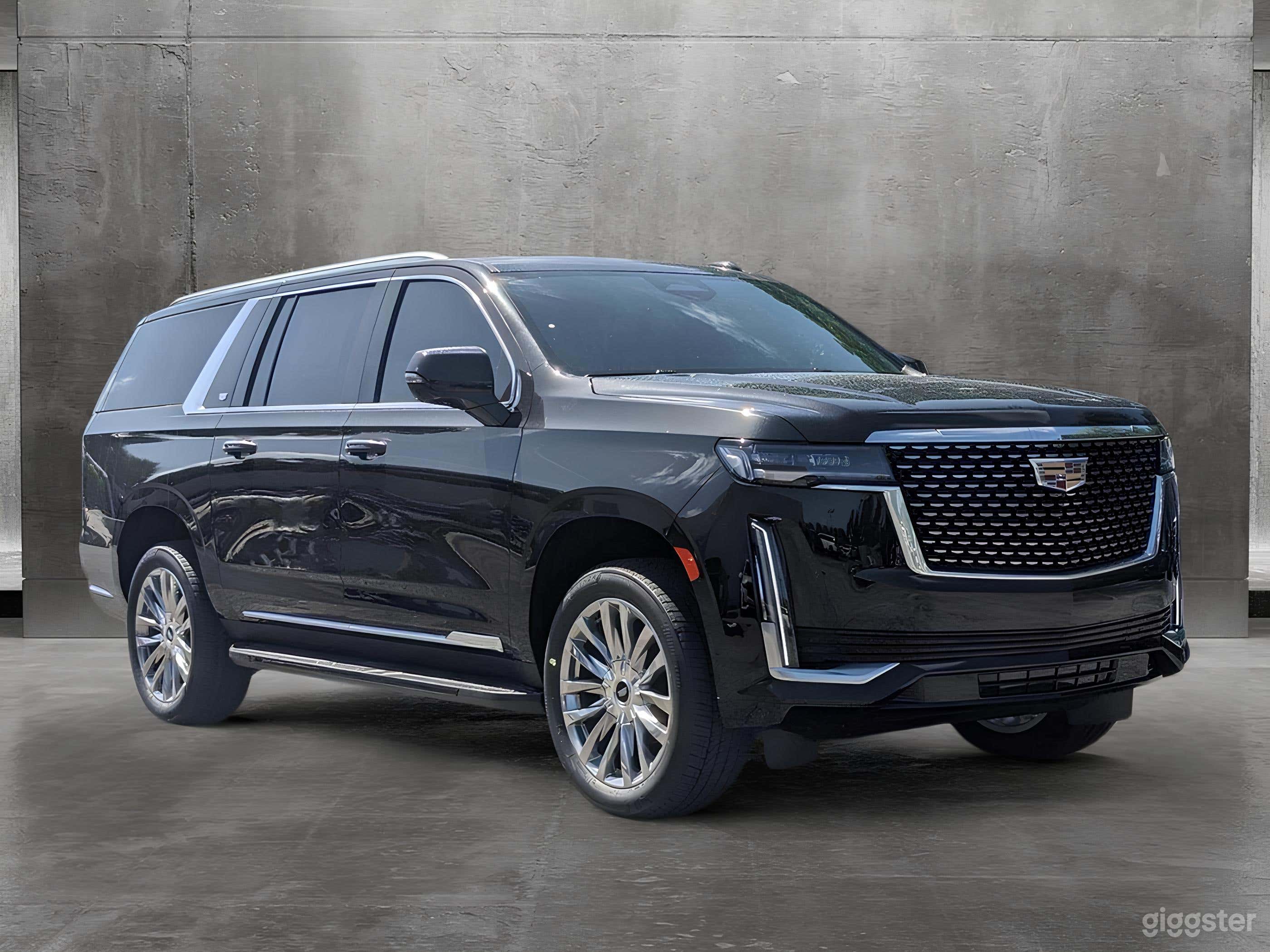 Cadillac Escalade Photo 1