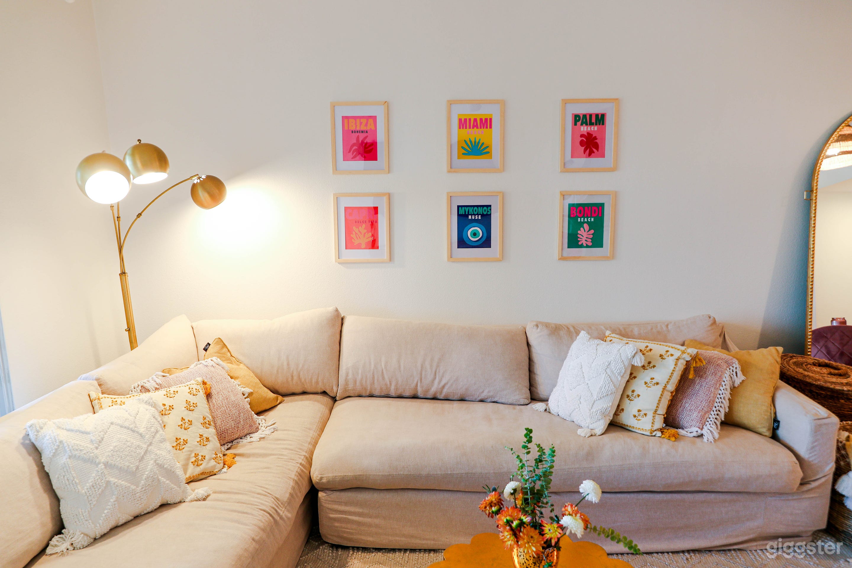 Beach Condo with Lakeside View Photo 2