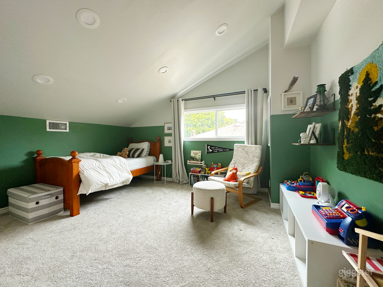  Kids Room: Green 