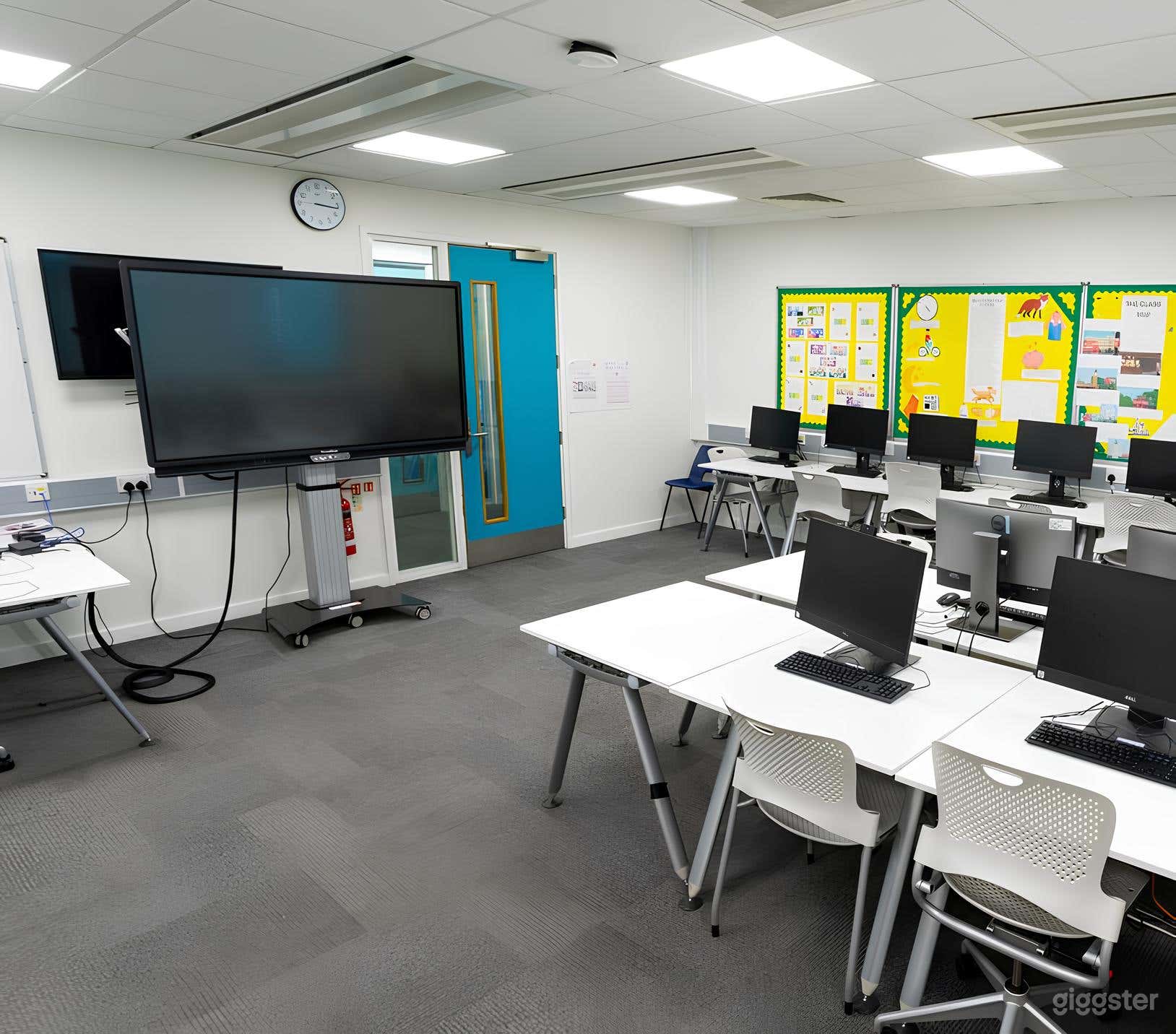 Large Computer Room - Kings Cross Photo 4