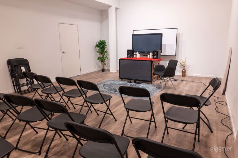  Sala de Reuniones / Seminarios en el Distrito de Medios de Hollywood 
