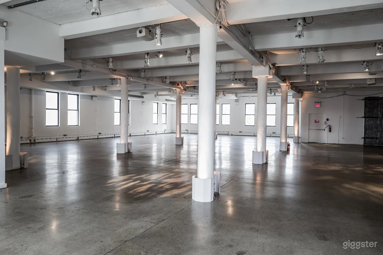 White Loft Space Photo 2