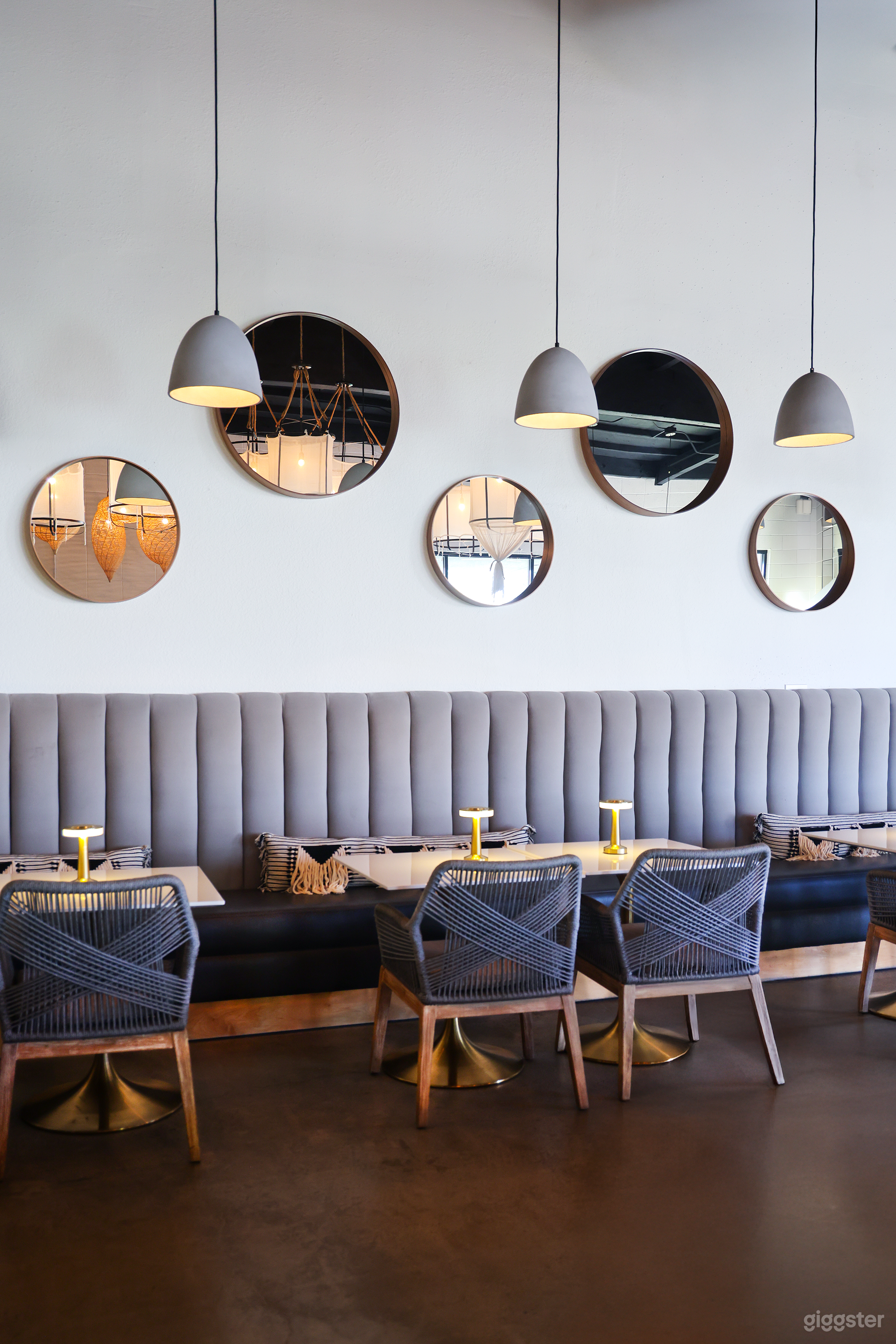 Earthy Mid Century Modern Showroom Photo 2