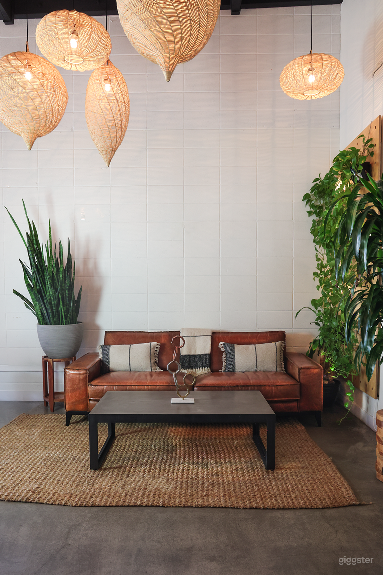  Earthy Mid Century Modern Showroom 