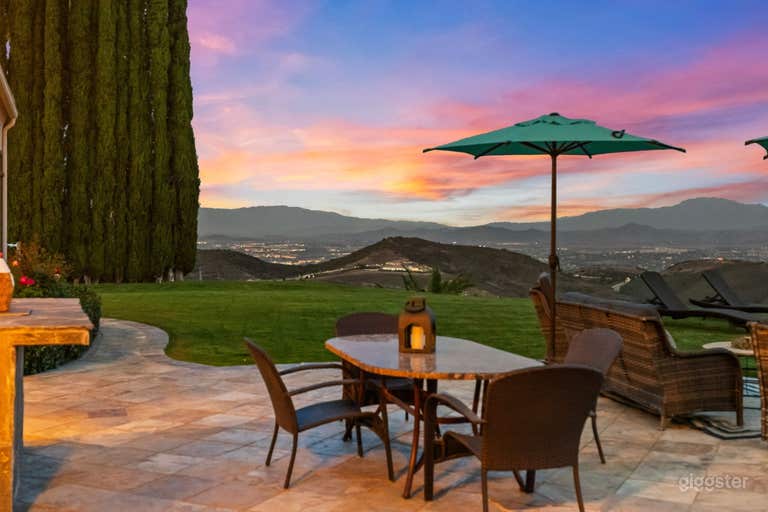  Hilltop Infinity Haven Backyard 