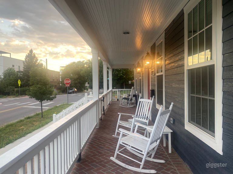  Brand New Classic Colonial Home w Fantastic Kitchen 