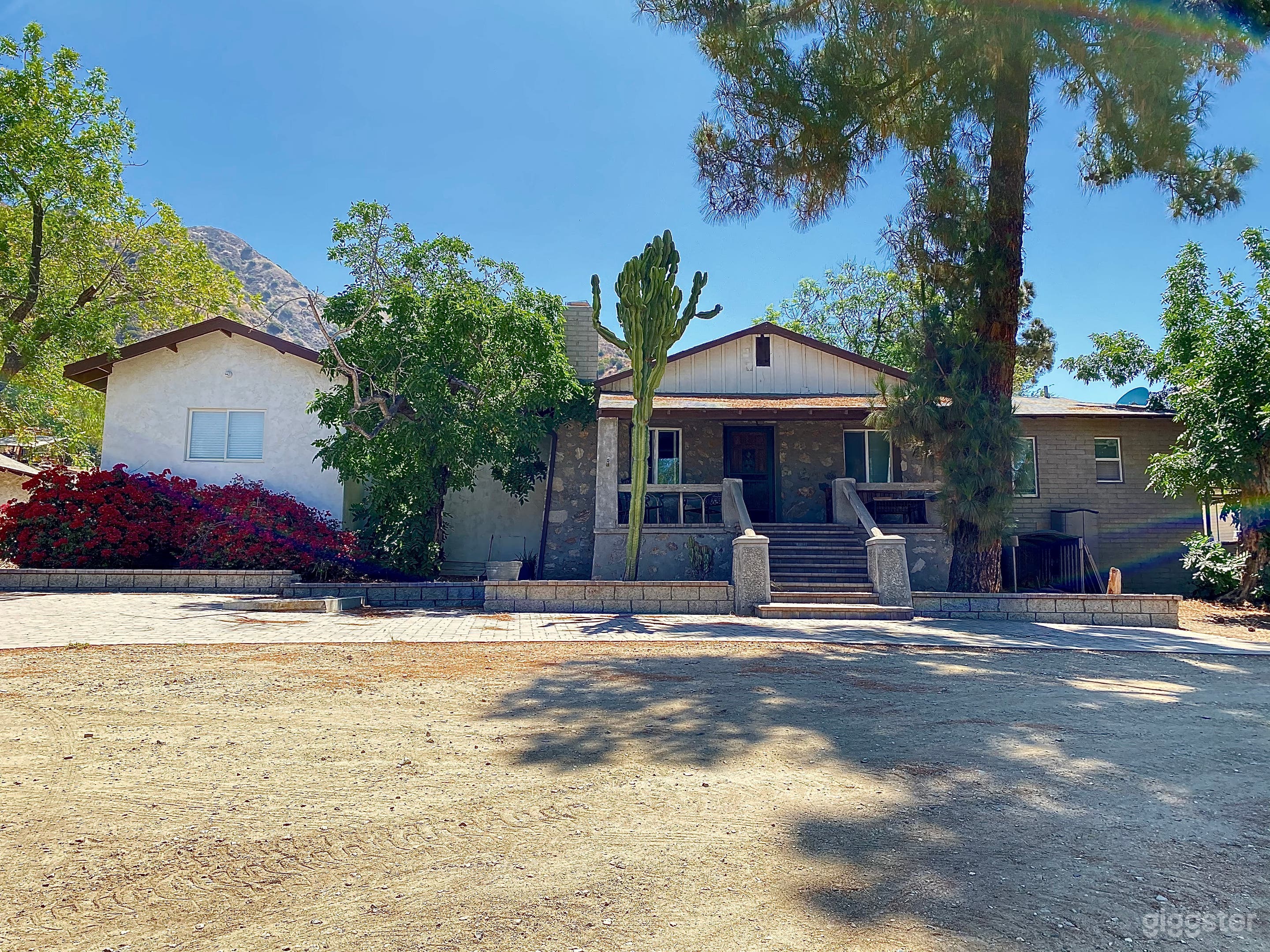 Mountain Ranch Home on 100 Acres Photo 1