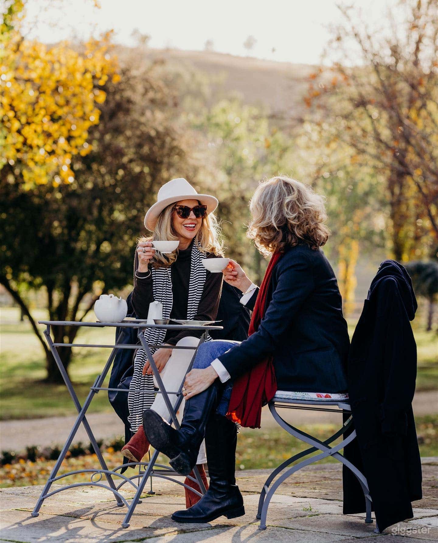 Wide Outdoor Ranch Style Venue Best for Photoshoot &amp; Filming Photo 4