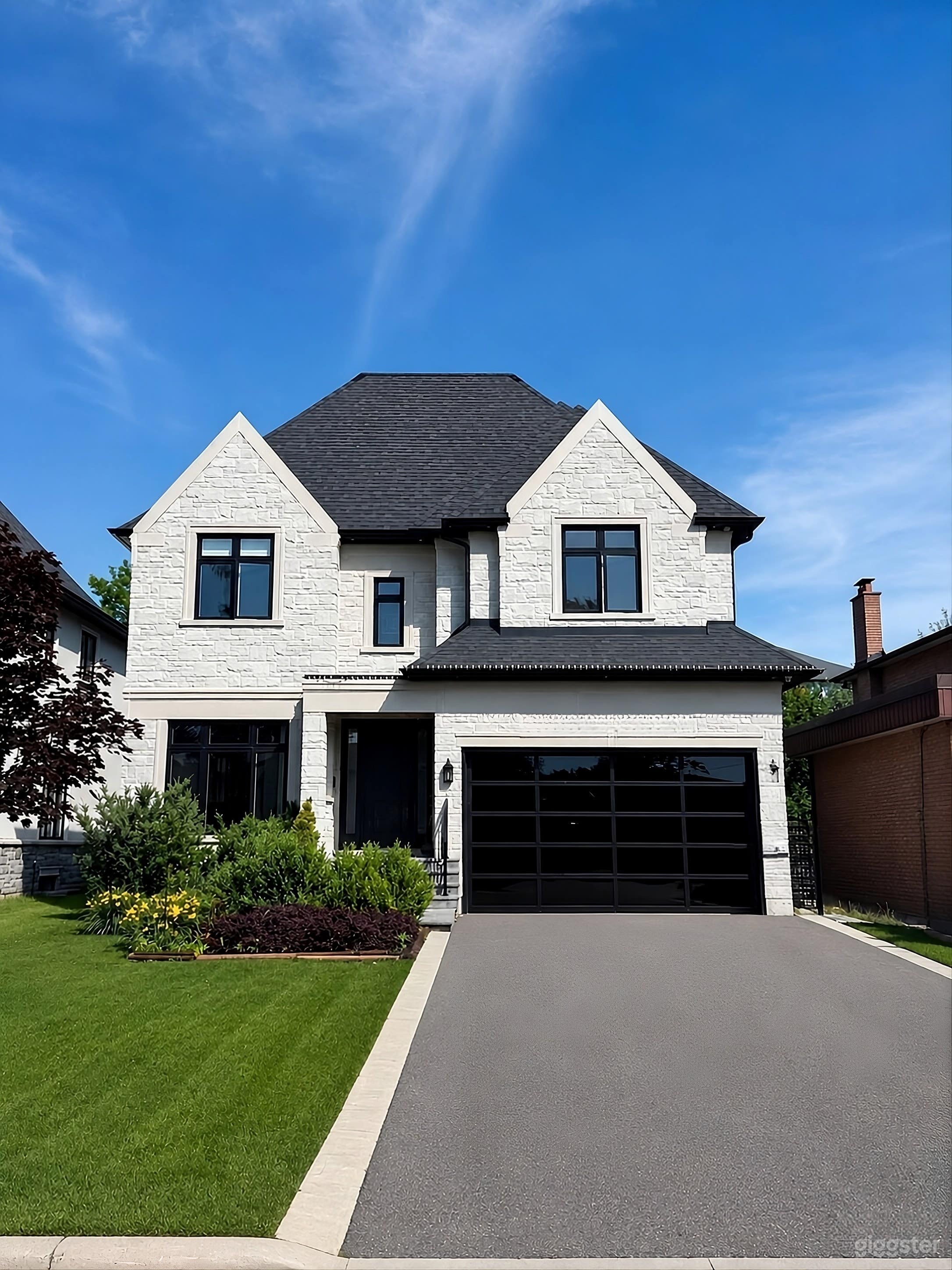 Elegant 2-Storey Home w/ Basement for Productions Photo 1