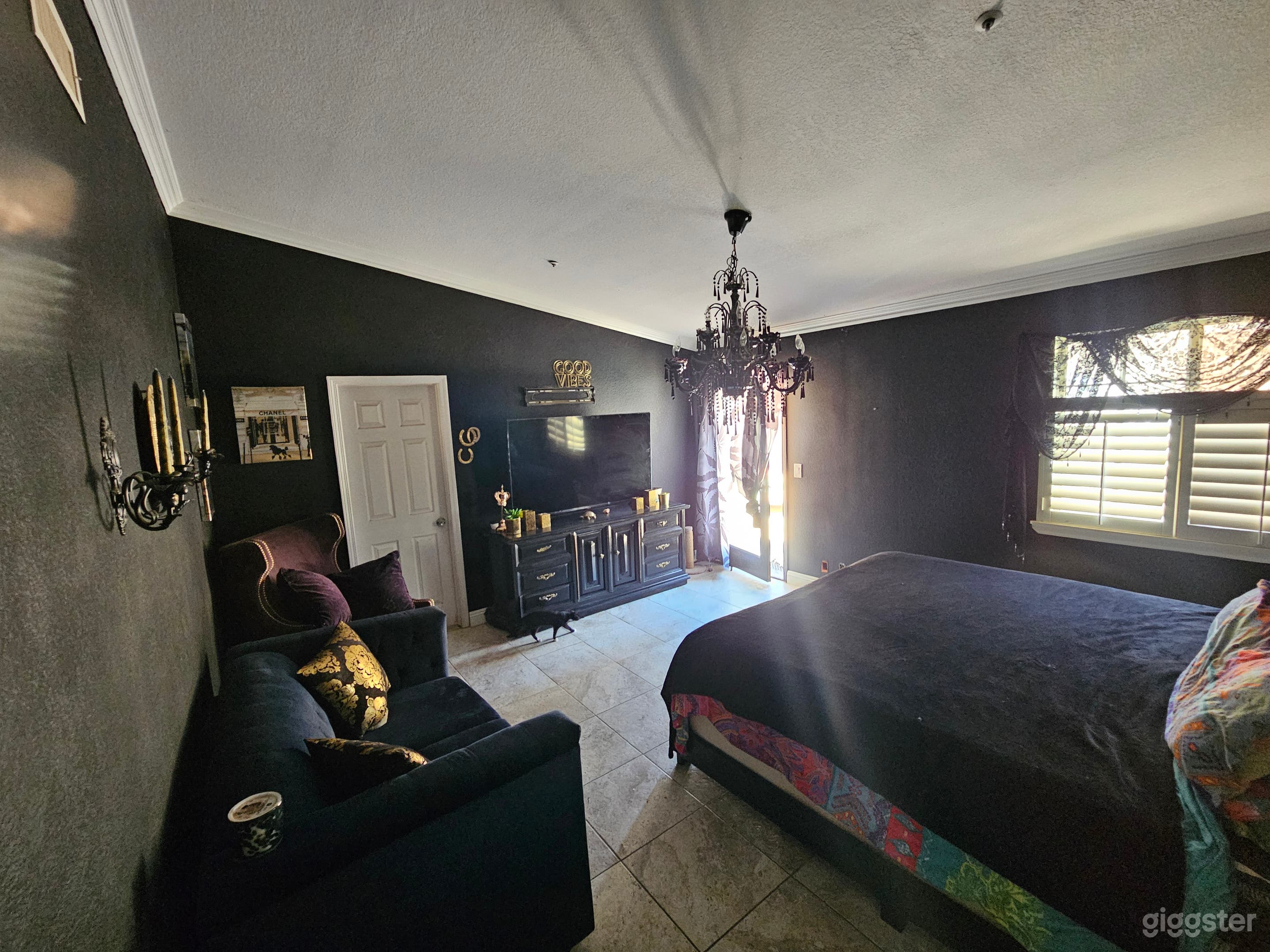 Ranch home on 5 acre horse farm with pool and outbuildings. Photo 1