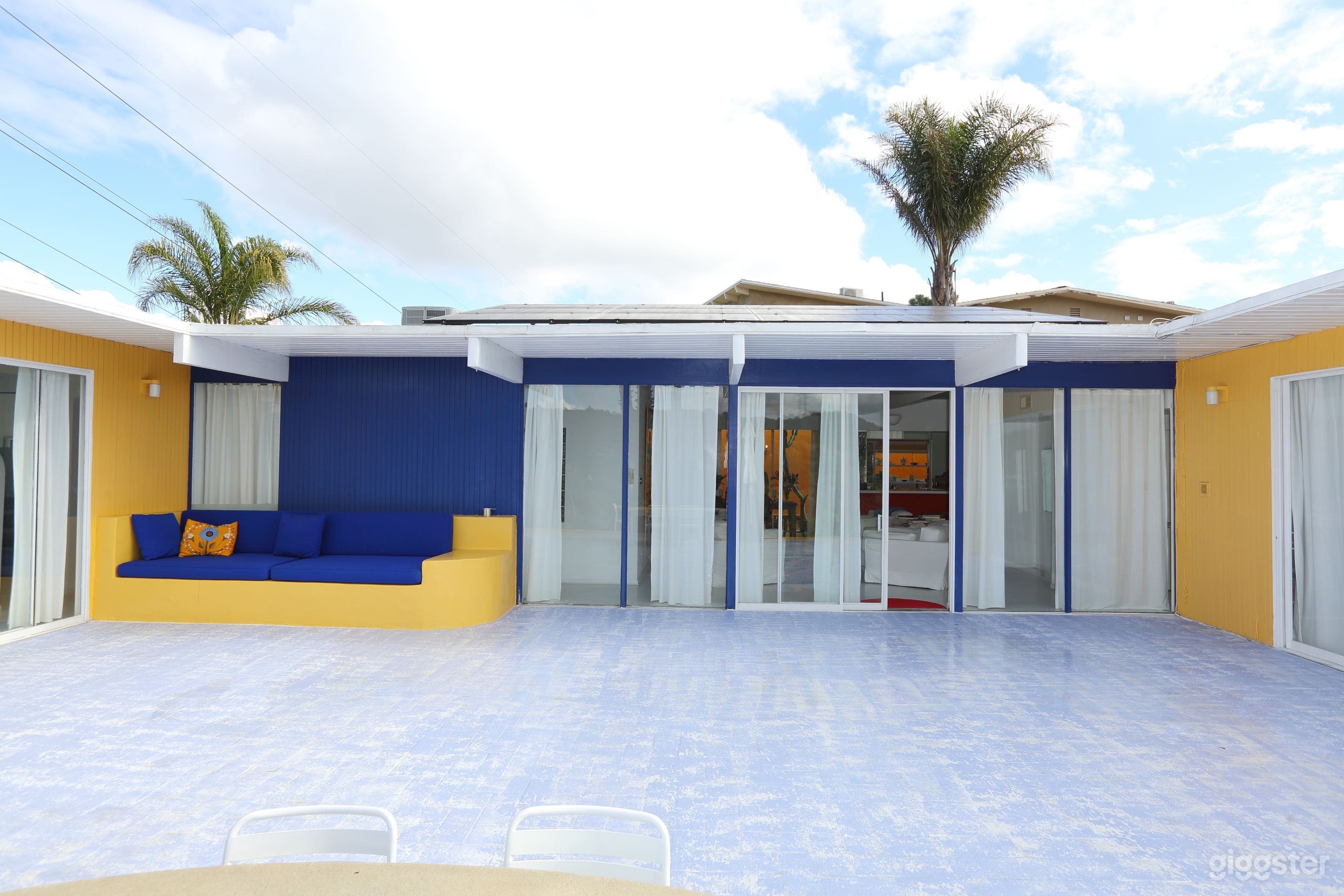 Bold & Retro Vibes Photo 1