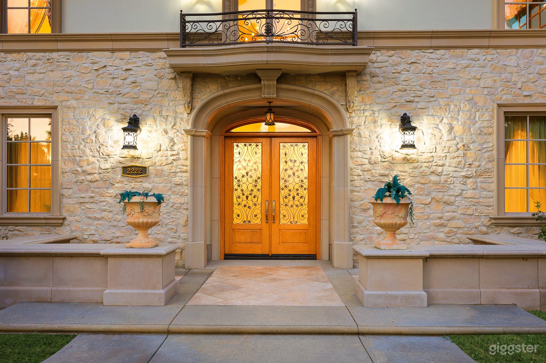 Arcadia 7500sqft Home Photo 3