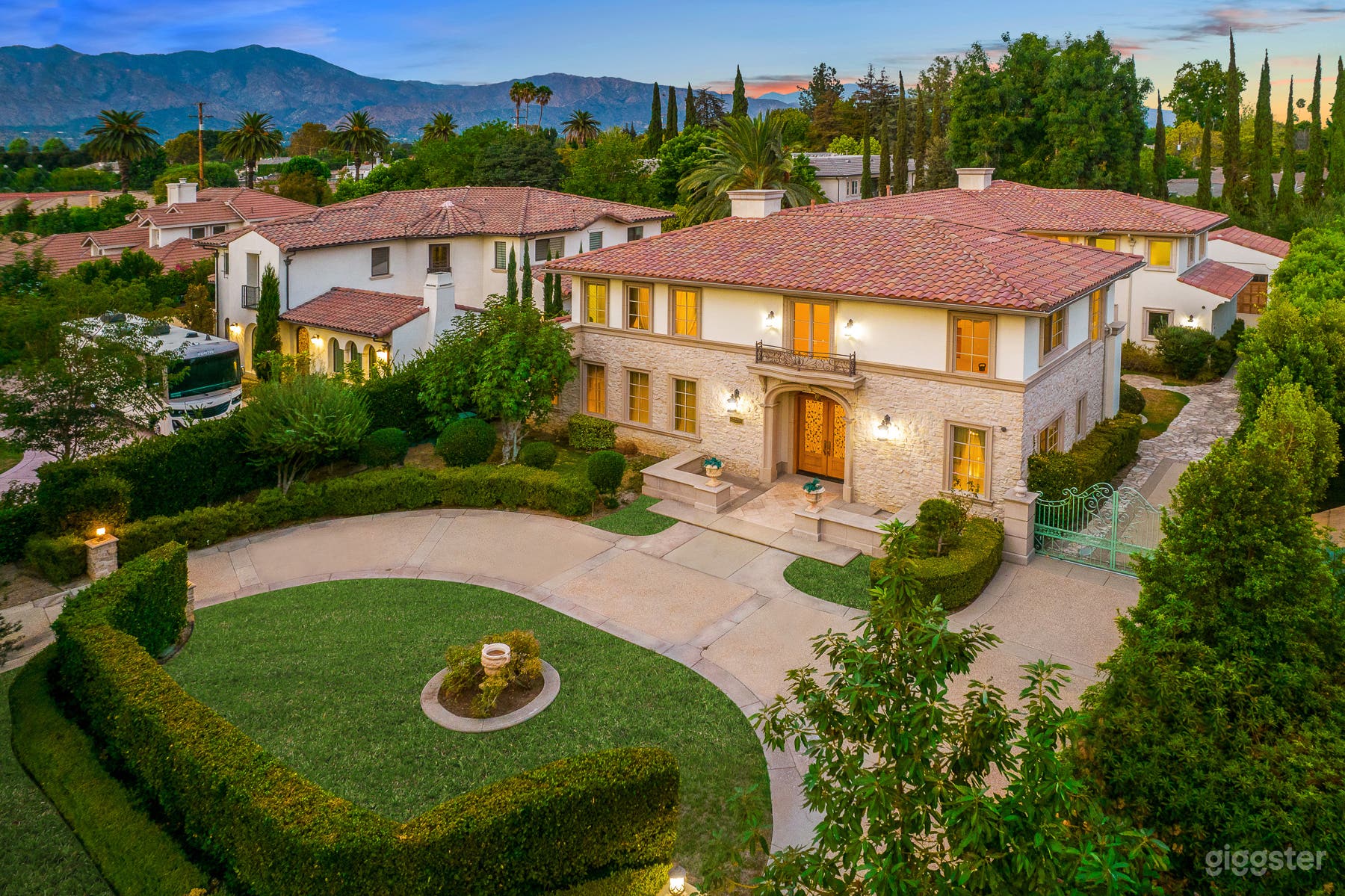 Arcadia 7500sqft Home Photo 1