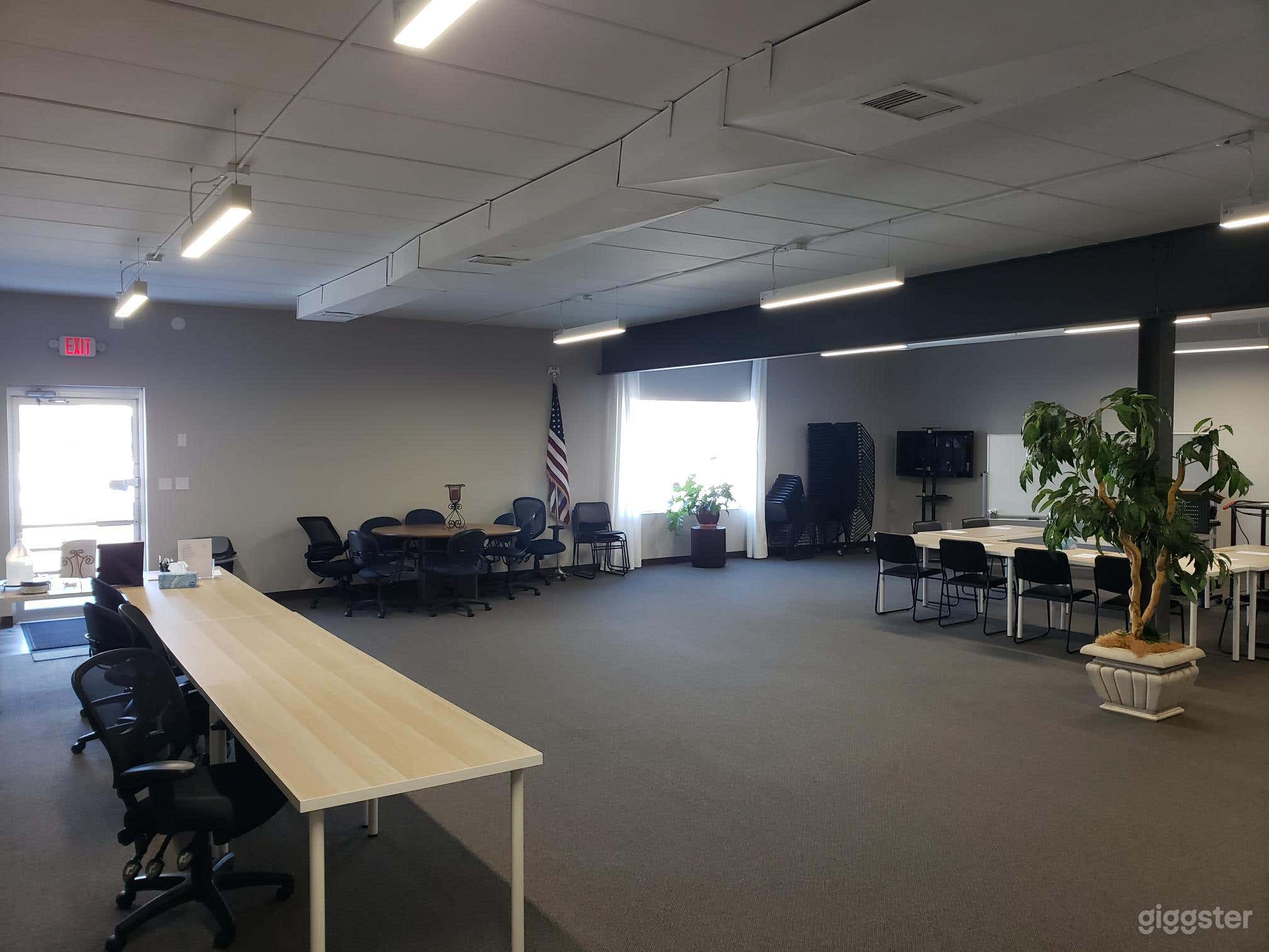 Superior Large conference in Livonia Photo 4