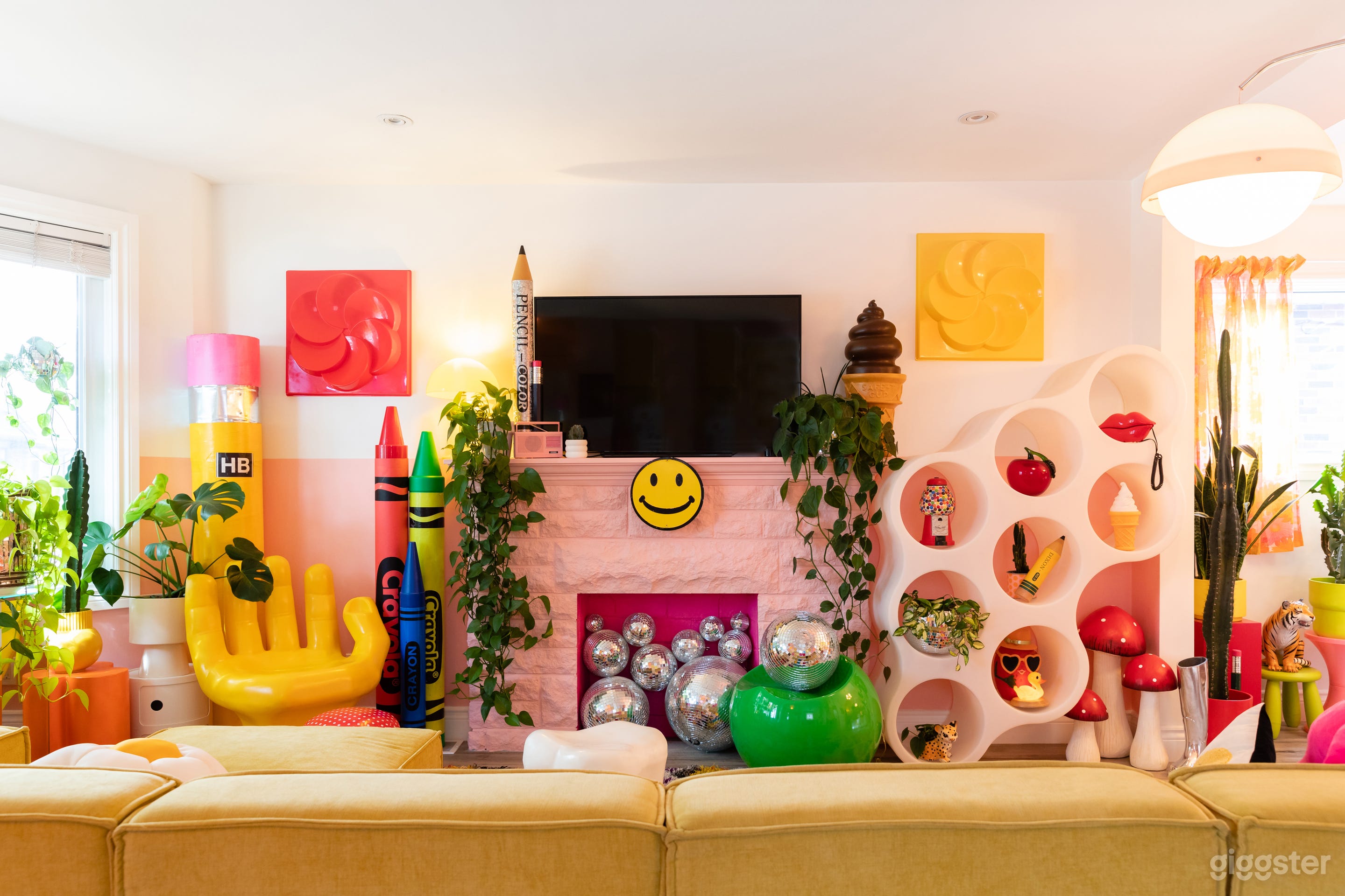 Maximalist Retro Home Photo 2