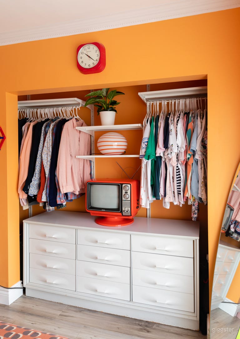  Maximalist Retro Home 