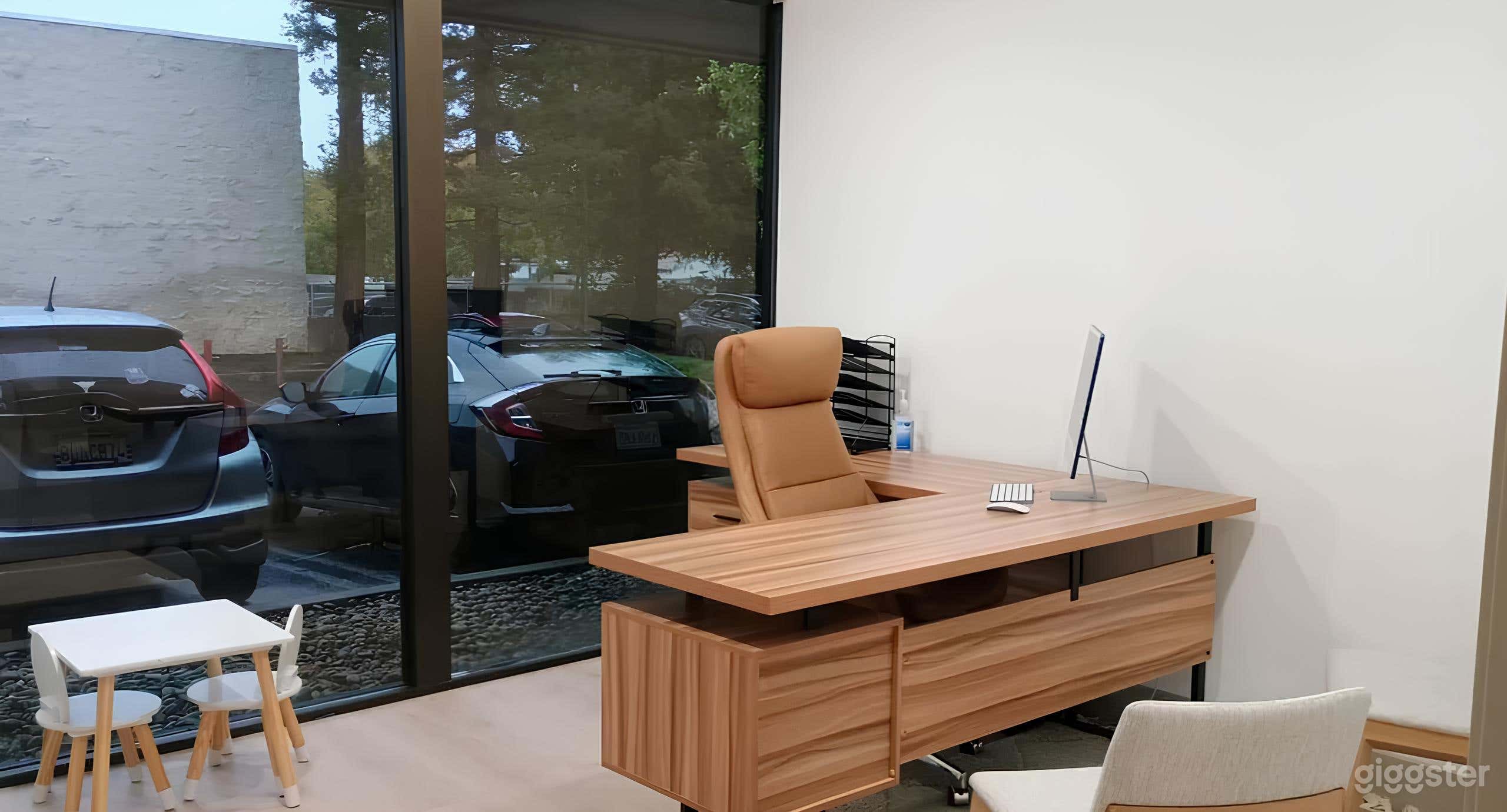 Office Space in Established Psychological Testing Center Photo 3