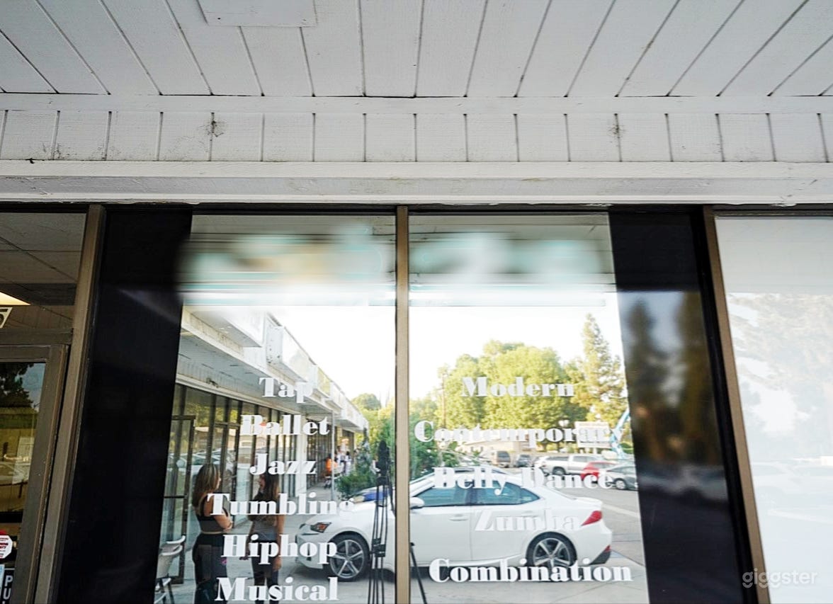 In-Demand Modern Dance Studio Space in West Hills  Photo 4