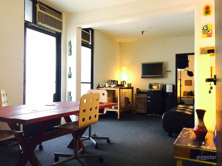  Amazing Fully Lit White Cyc Studio 