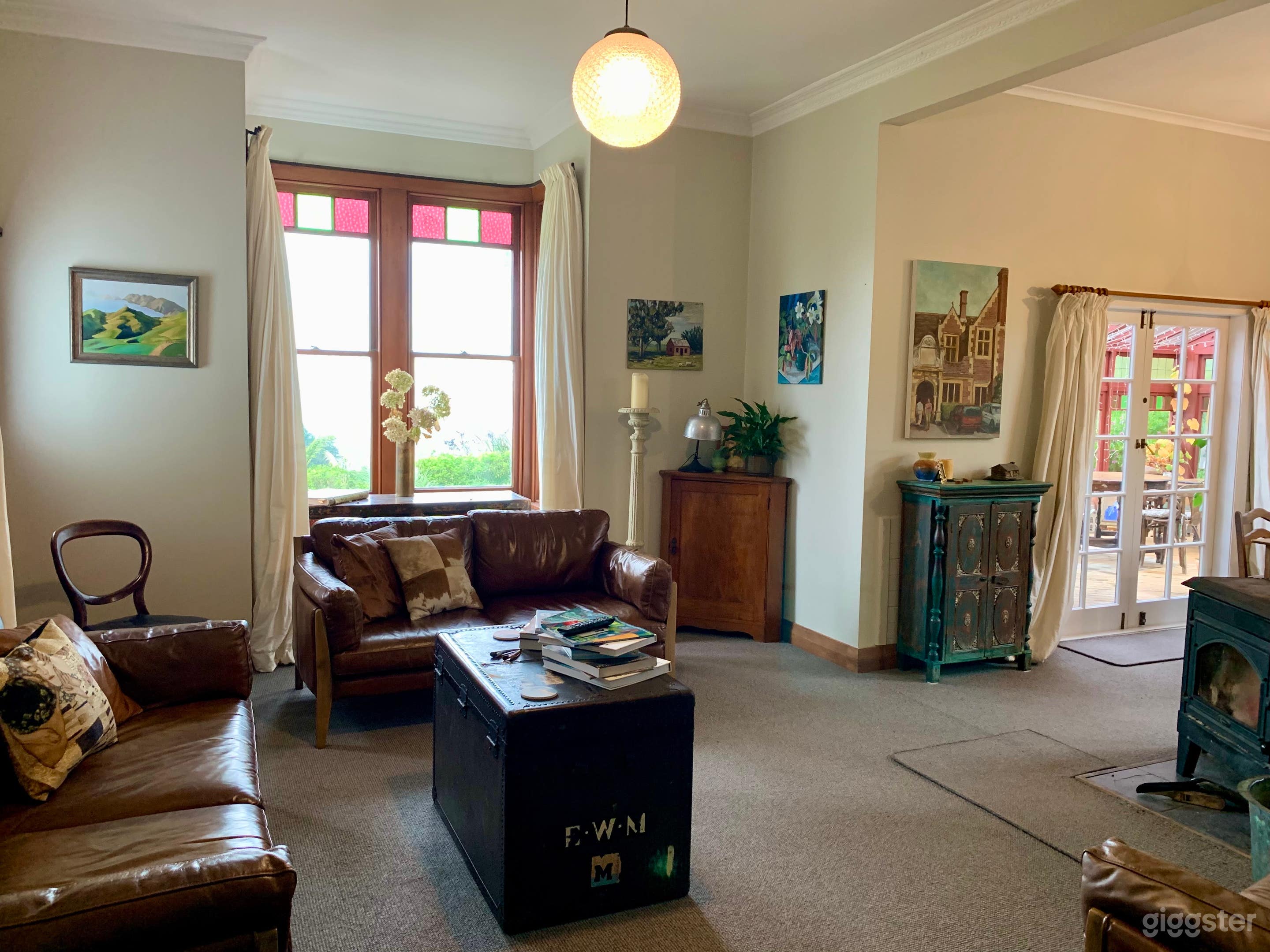 Bright White Villa with Panoramic Harbour & Valley Views Photo 3