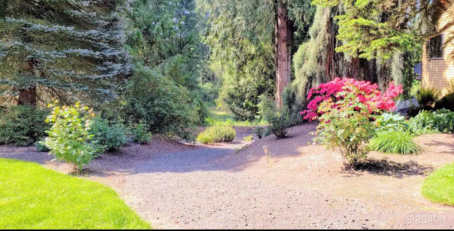 Private Suite in Park-like Setting in Canby Photo 3