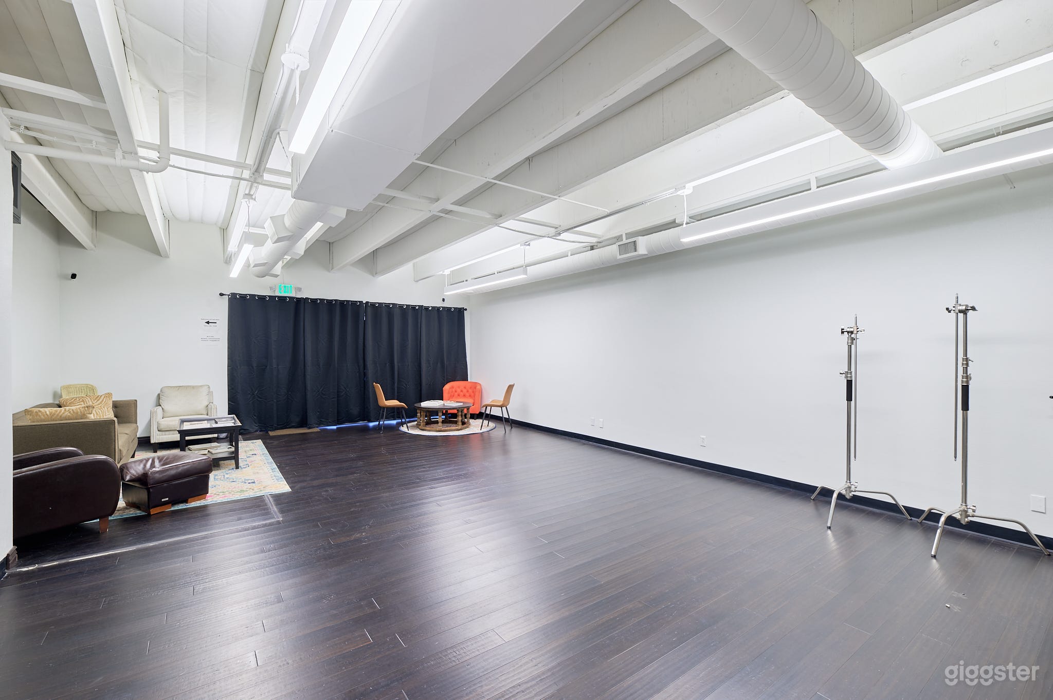 Large, Bright, Open Blank Space in Sunnyslope Photo 4