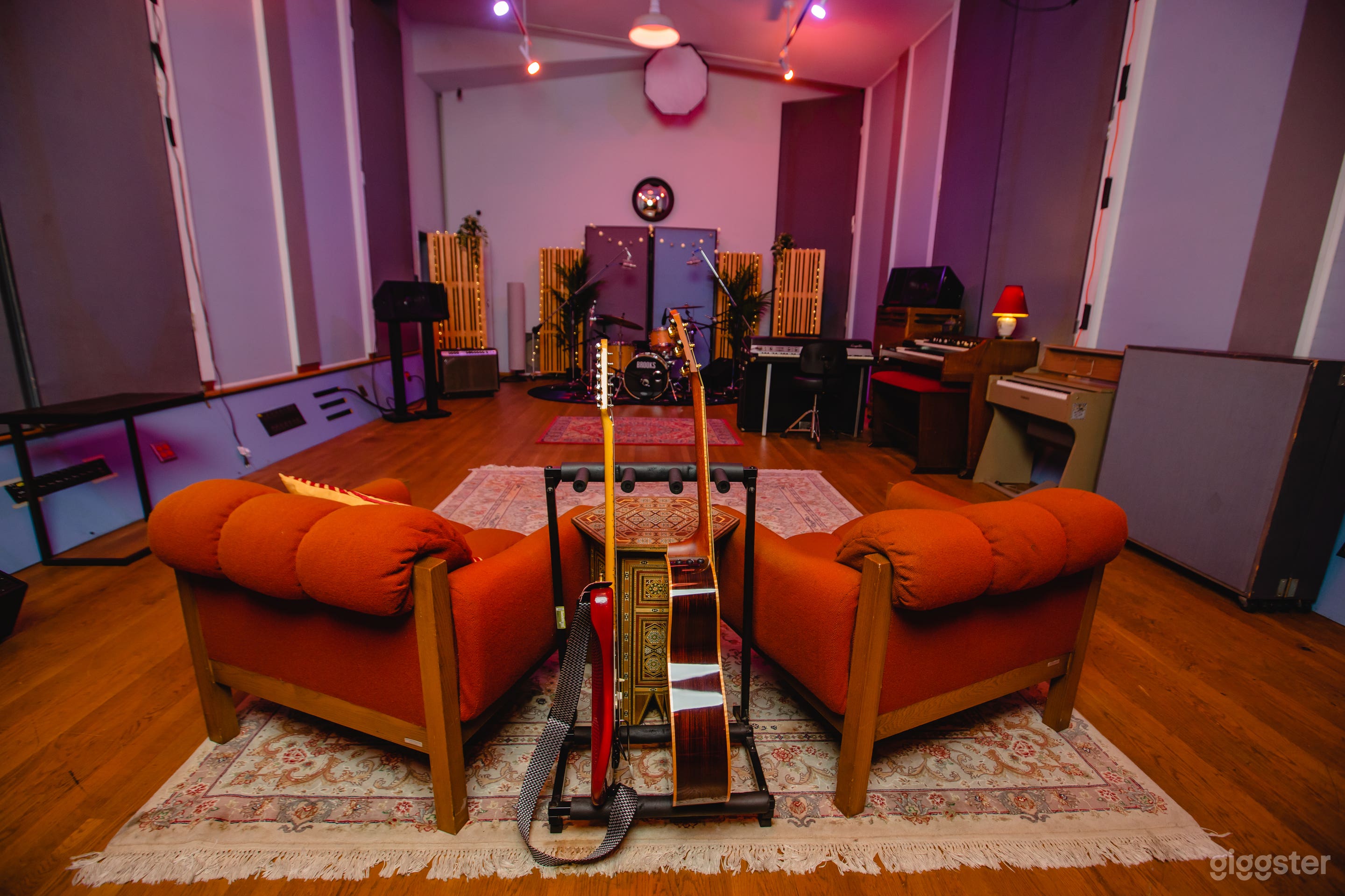 Live Room Long Shot with Chairs