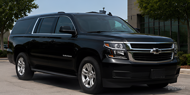  Luxury Chevrolet Suburban SUV 