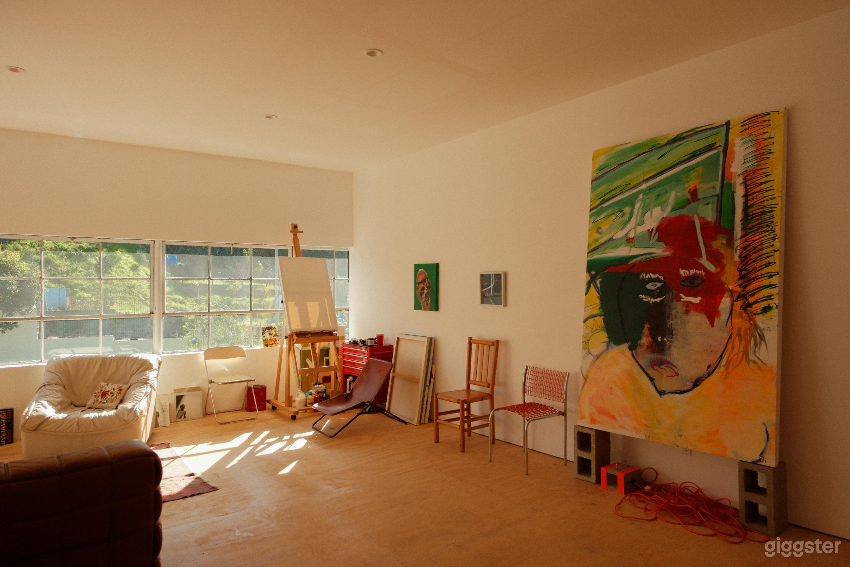 Vintage Chairs
Art Easel