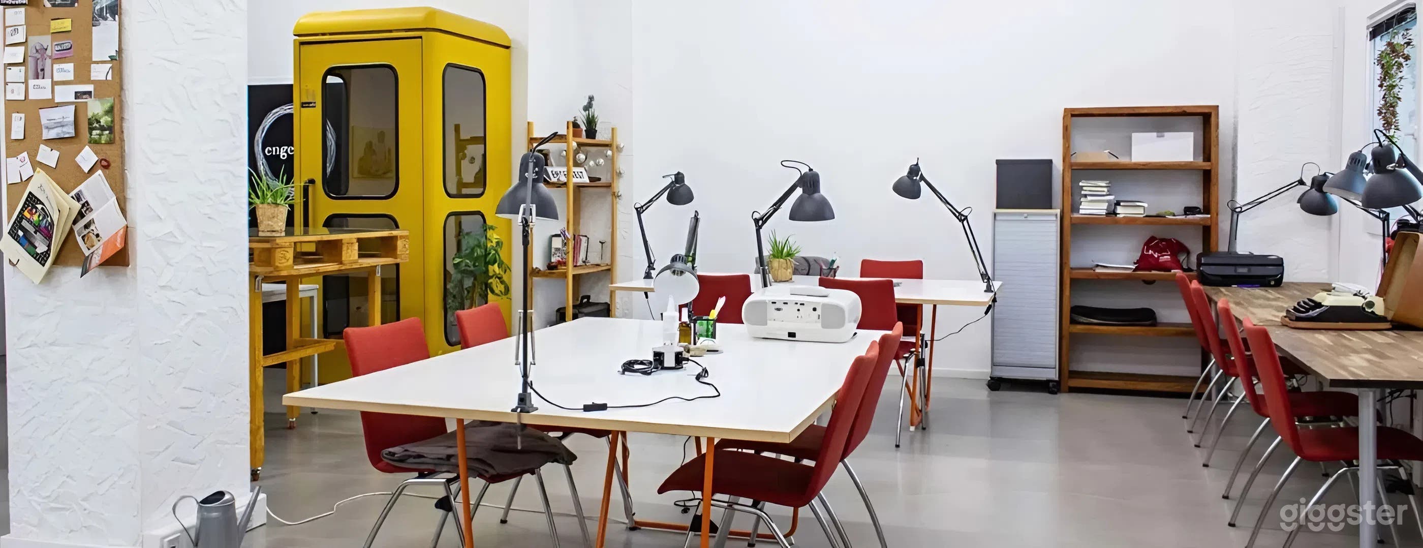 Privater Besprechungsraum für kleine Teams 26 Kundengespräche Foto 4
