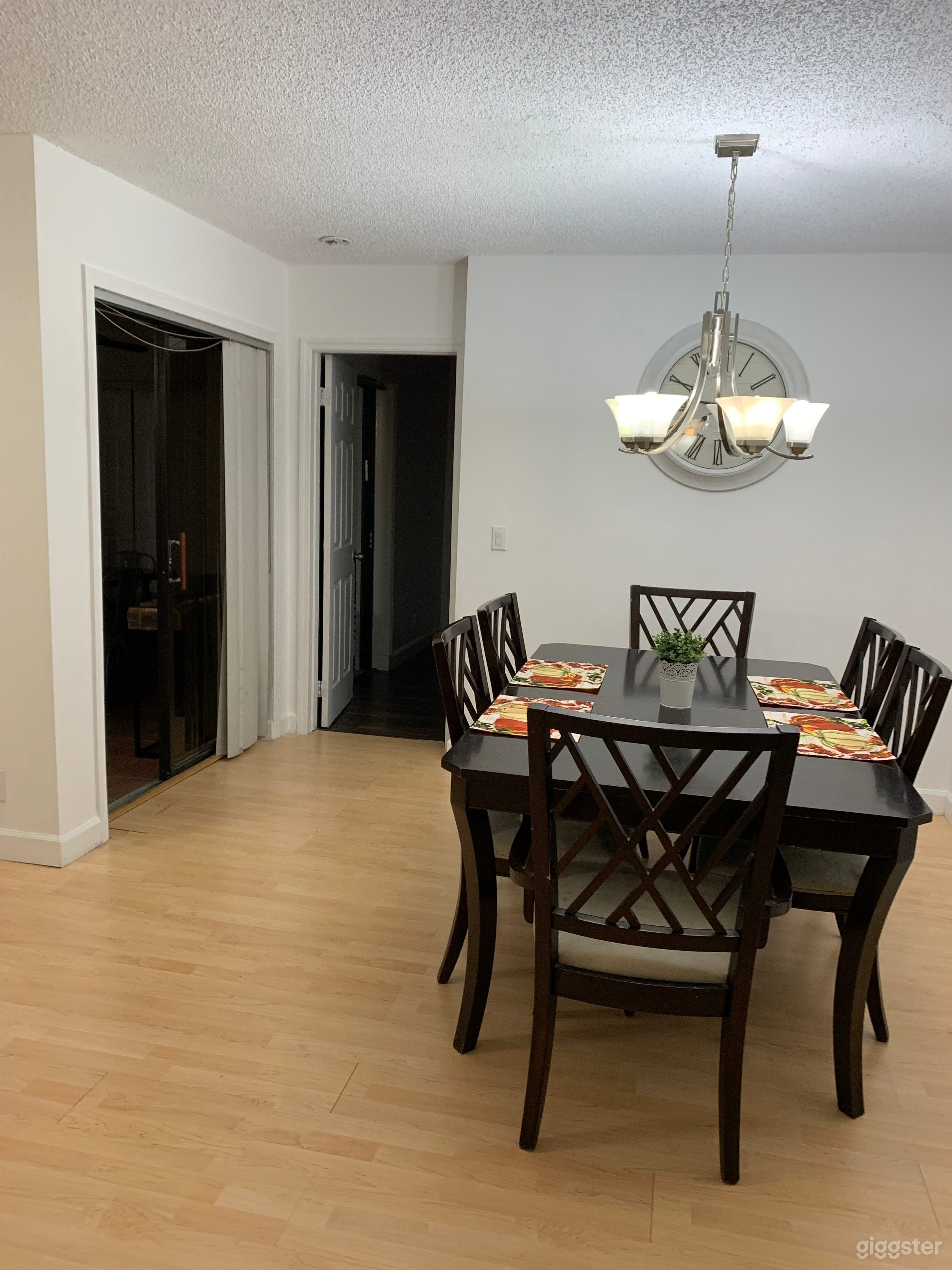 Cozy Relaxing Condo Photo 2