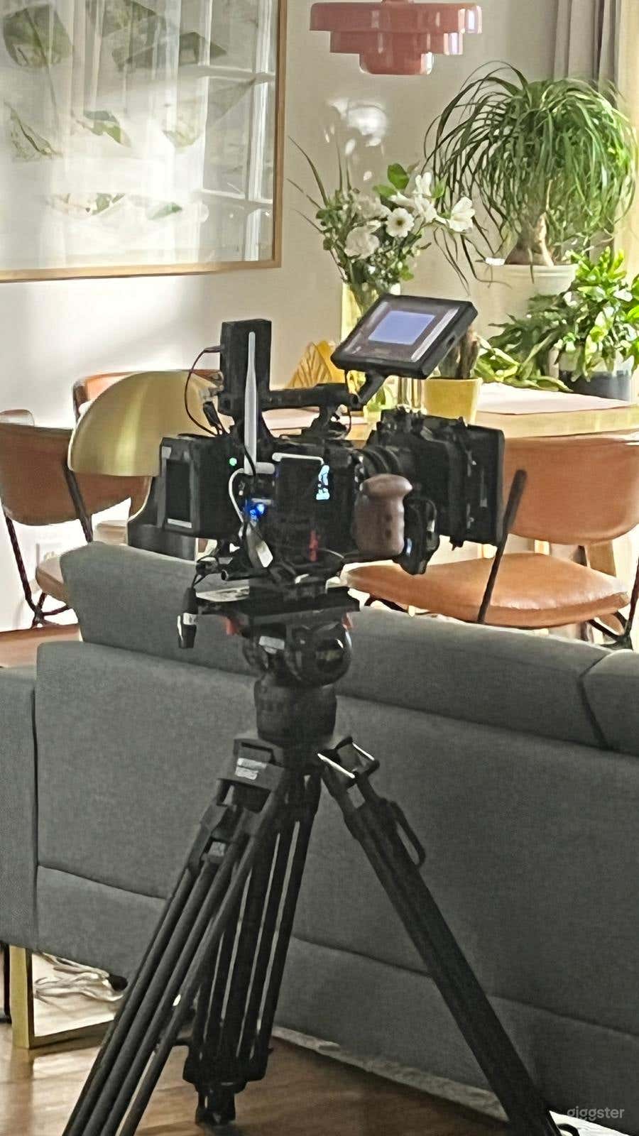 Premium Production Location | Waterfront, Controlled Lightin Photo 2