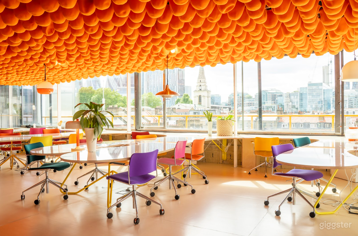 Modern Office Space in East London Photo 2