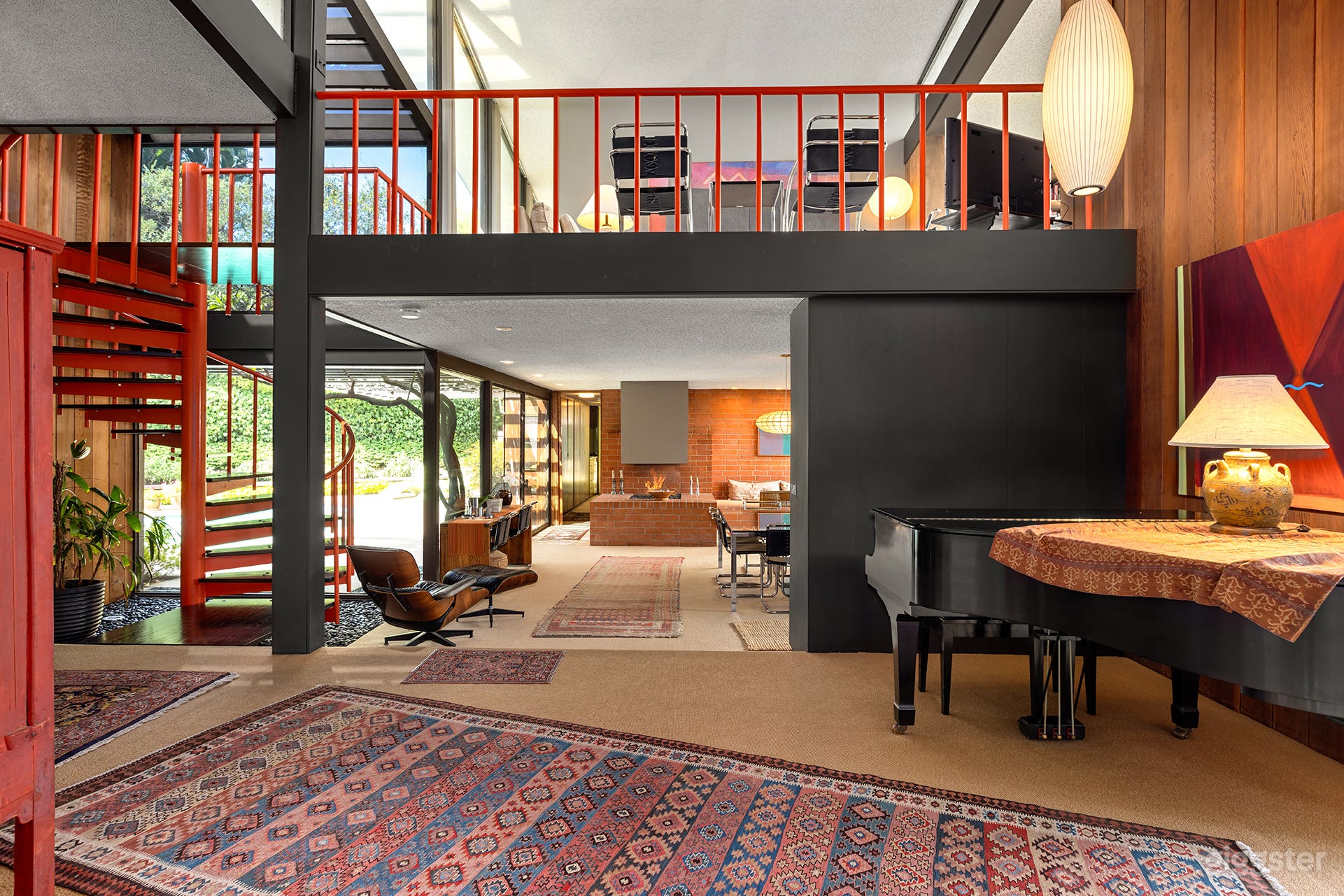 Mid-Century Modern Ray Kappe-Designed Barsha House Photo 1