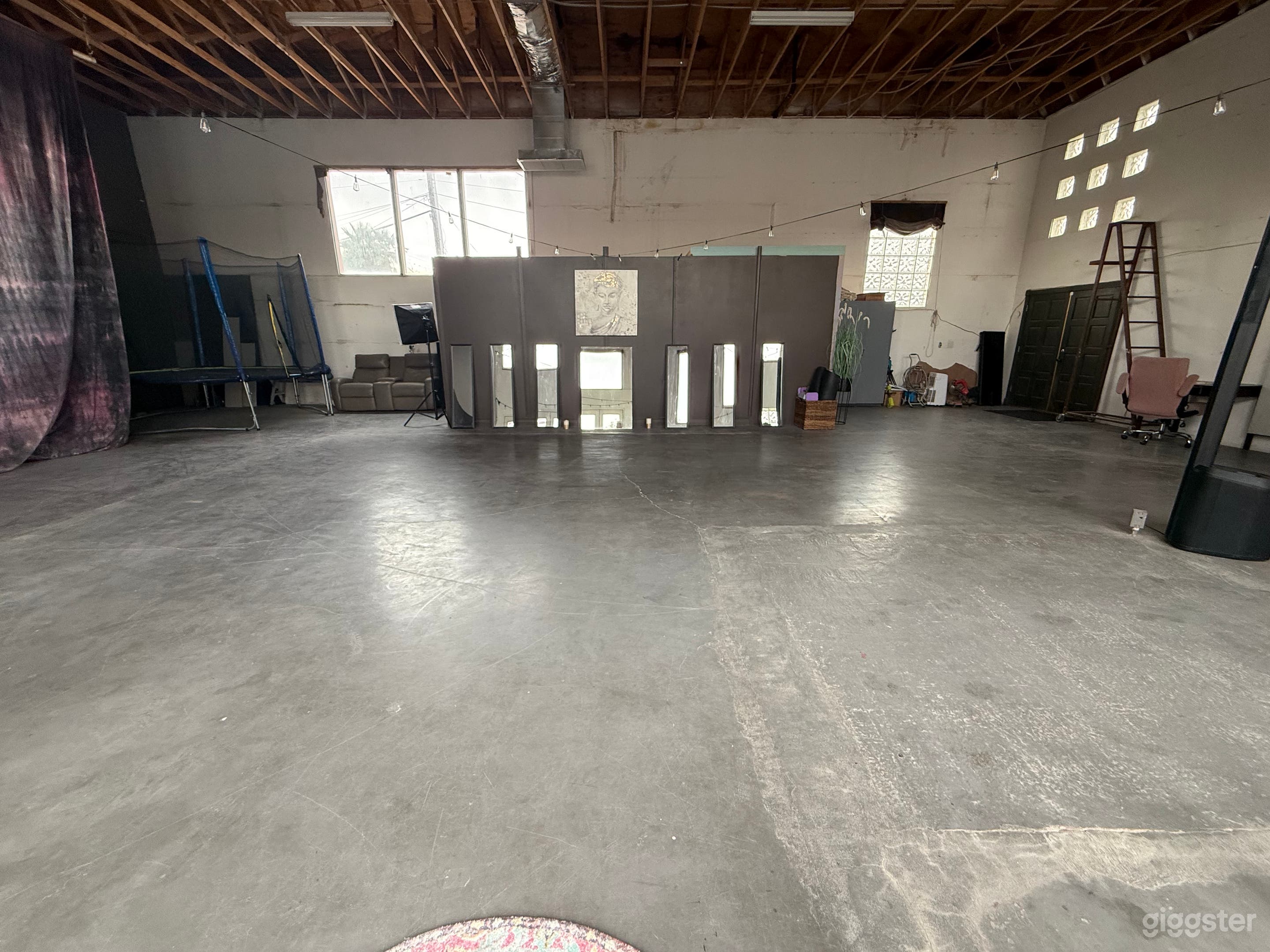 Pueblo Style Event, Photography &amp; Recording Studio Photo 4